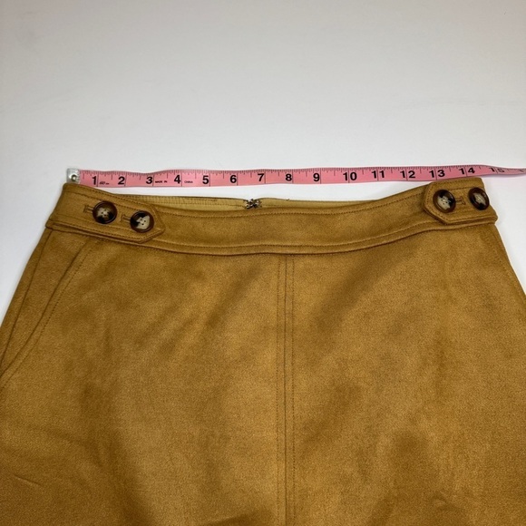 Loft Skirt Womens sz 2 Tan Faux Suede Pockets Academia Modern Boho skirt - Picture 7 of 8